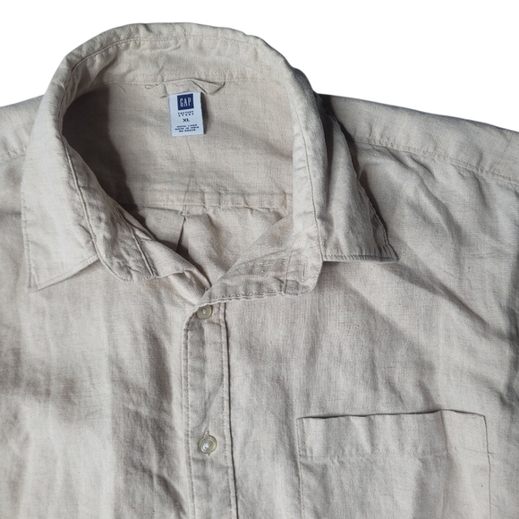 Gap 100% Linen Button Down Size XL - Picture 3 of 4